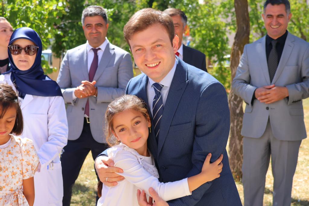 Kaymakamımız Sn.Muhammet Serdar ERDOĞAN ilköğretim Haftası Kutlama Programına Katıldı.
